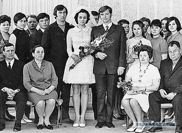 Редкие свадебные фотографии отечественных знаменитостей