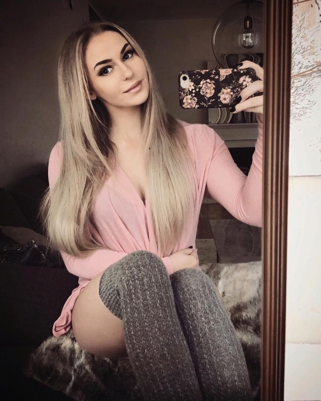 Девушки из сети