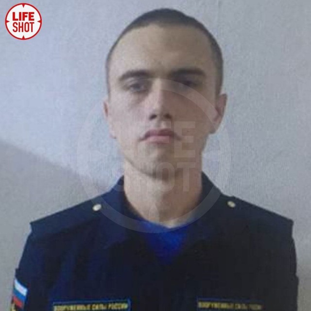 Солдат сбежал с оружием. Воронеж