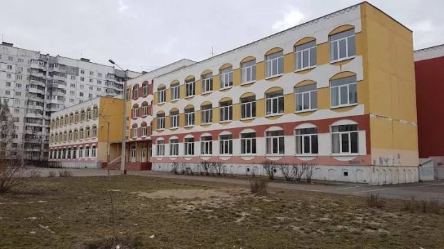Школьница устроила стрельбу в брянской школе