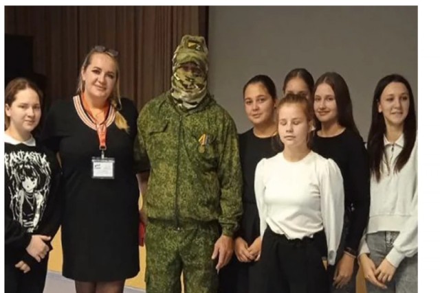 В России предложили запретить носить никабы и хиджабы в школах