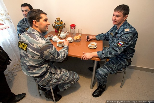 Где и как живет ОМОН