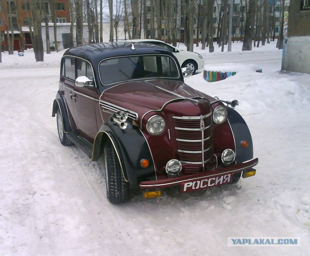 Заходишь в простой питерский двор... А там...!