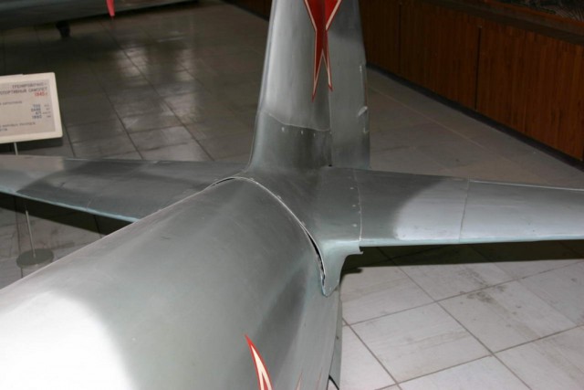 Старый, добрый Як-9