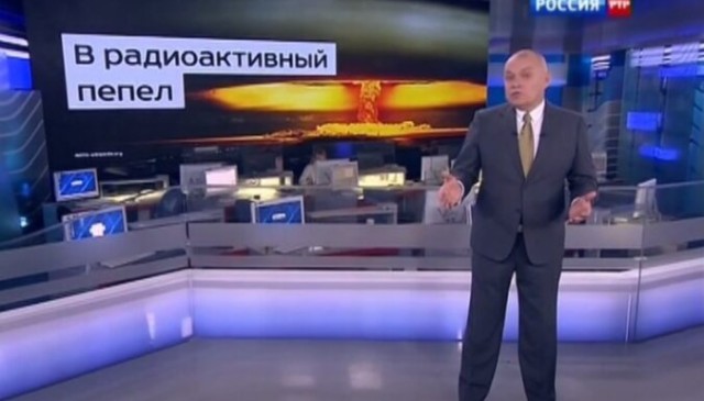 Заброшенная база подлодок на берегу бухты Павловского