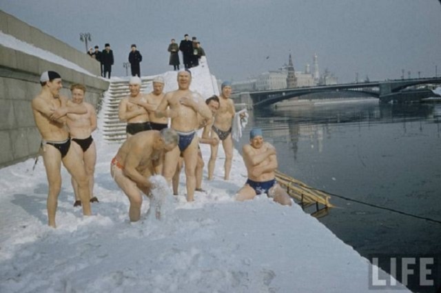 Как жили «моржи» в СССР - эти фото говорят сами за себя
