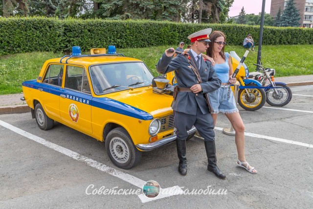 Покатушки на 24-й Волге в город суровых мужчин. Фестиваль "Машина времени"