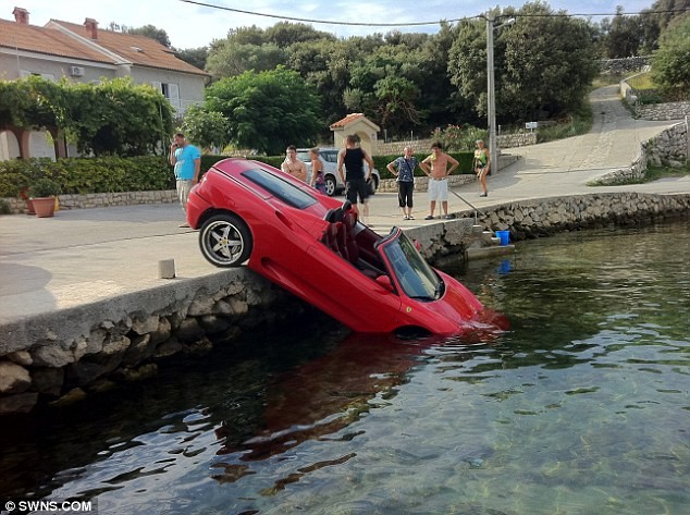 Утопили Ferrari 360 Spider