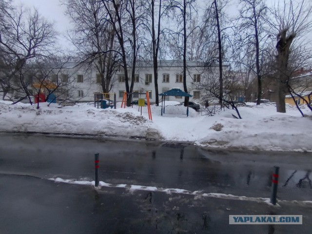 Москва (а точно?) Детская площадка