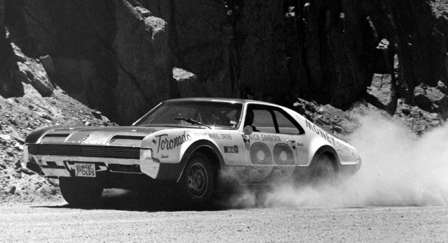 Oldsmobile Toronado Gen1 1966–70