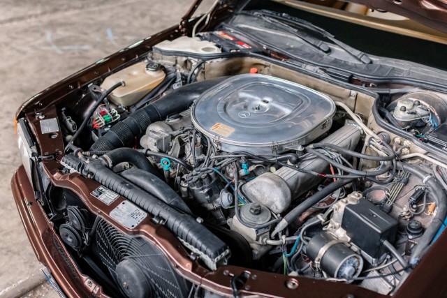 W126 и немного тюнинга. Красивых автофото пост. PS. И W124