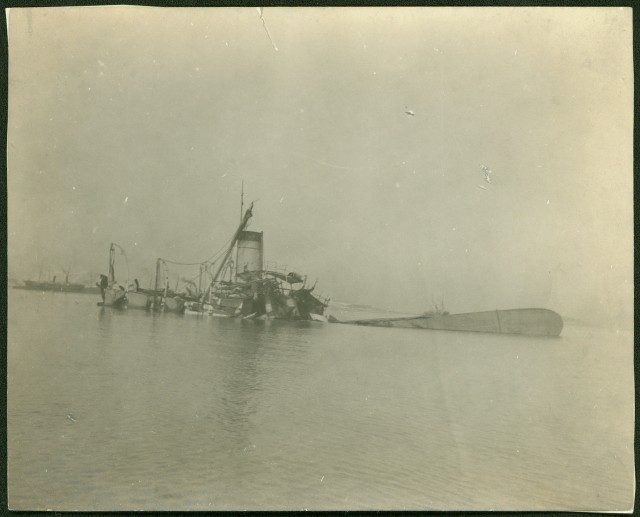 9 февраля 1904 года приняли свой последний бой с японской эскадрой легендарный крейсер «Варяг» и канонерская лодка «Кореец»