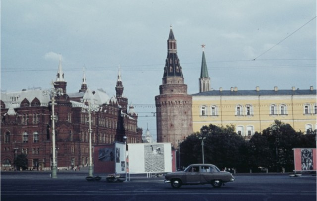 Прогулка по Москве 1961 года. Какой была столица в год, когда Гагарин полетел в космос
