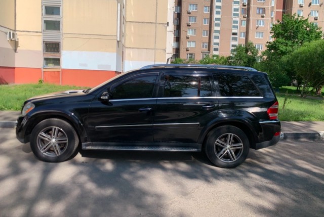 Новая игрушка (Mercedes S202)