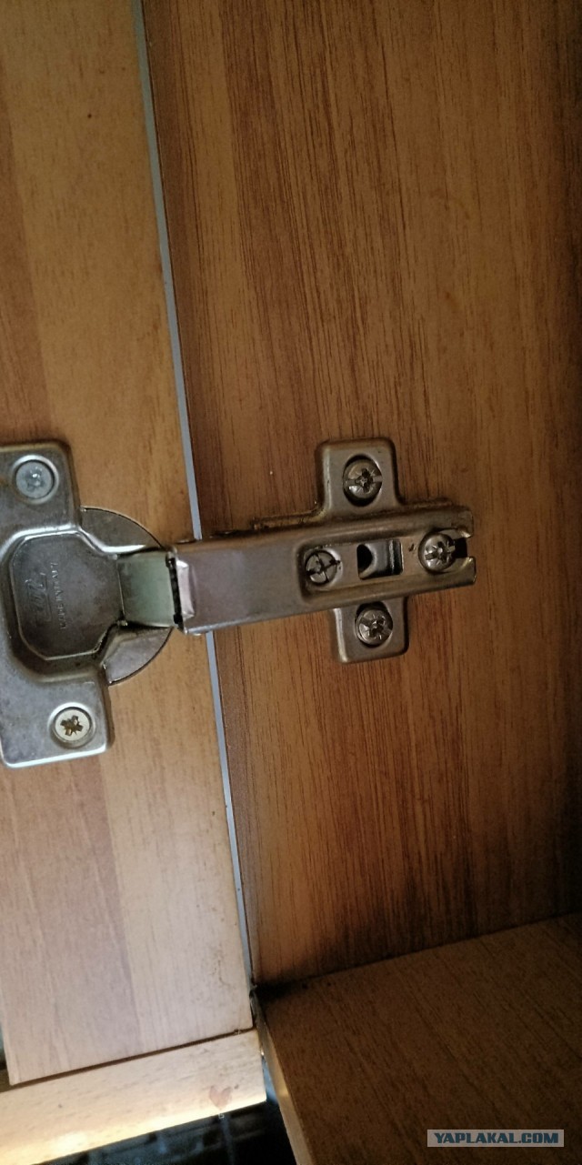 Почему кухни на заказ это шлак и причем тут шурупы.