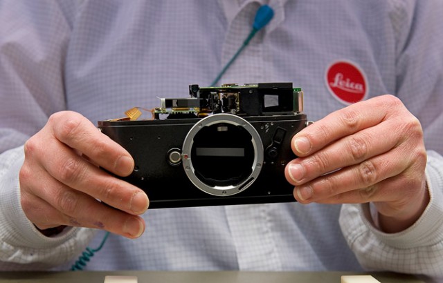 Leica изнутри. Как собираются камеры