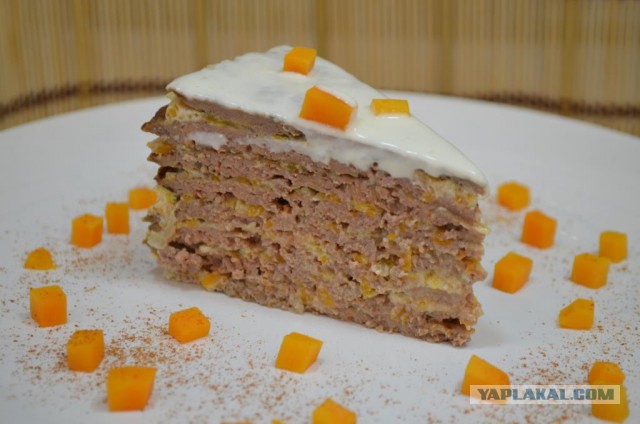 Печеночный торт с тыквой и творожным кремом