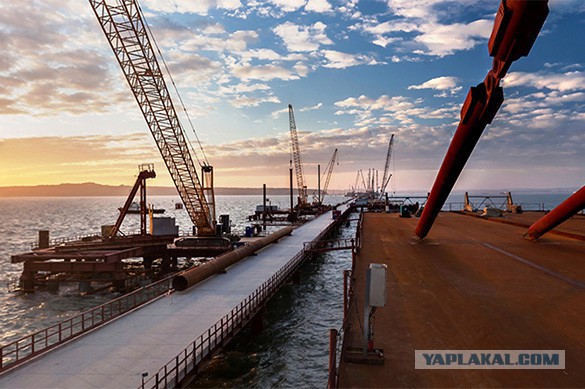 Украина будет требовать от России возмещения убытков из-за Керченского моста