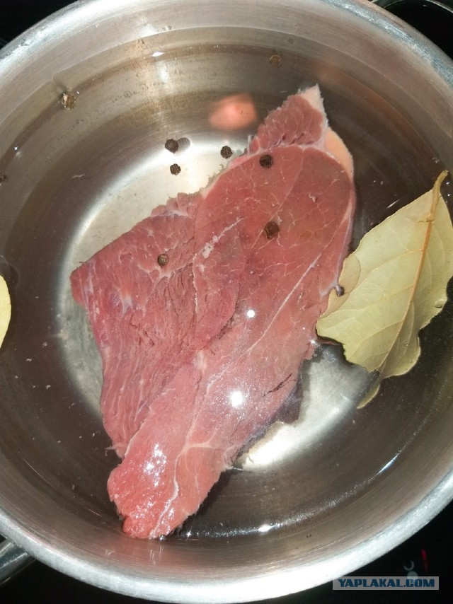 Давайте поговорим о приятном!Салат с брюссельской капустой, арахисом под горчичной заправкой