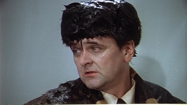 А у вас есть такой фильм, котрый вы пытаетесь, но не  можете посмотреть ?
