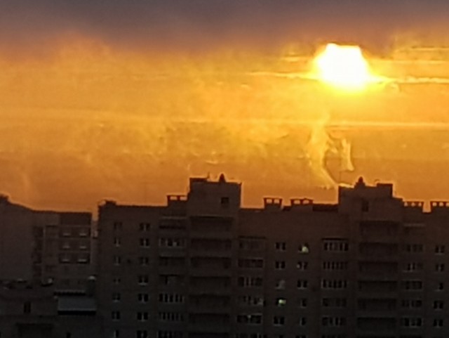 "Горящее небо" - необыкновенный закат в Санкт-Петербурге