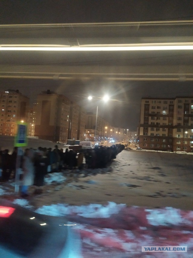 Очереди на общественный транспорт в Восточном Бутово в Москве