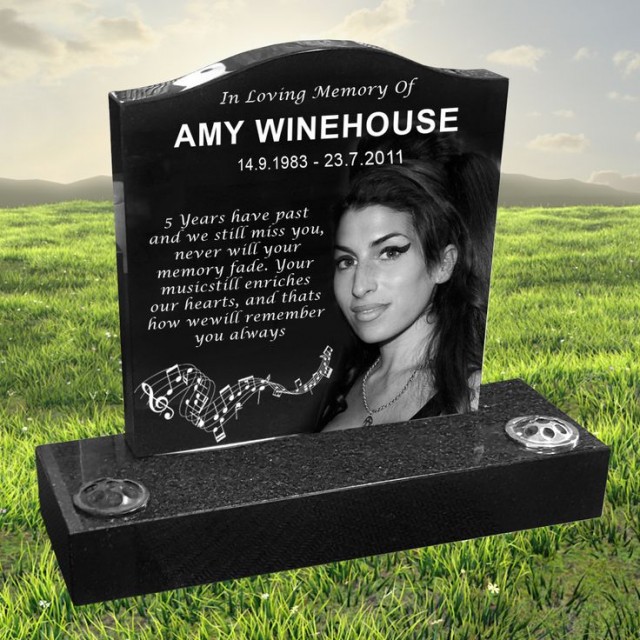 Музыка и музыканты: Amy Winehouse