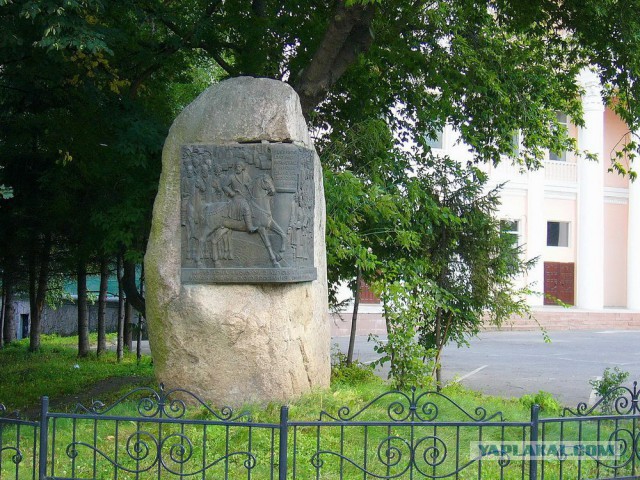 Интересные памятники вашего города