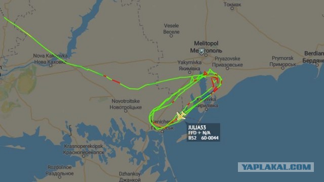 Вчера 3 американских бомбардировщика B-52 полетали возле Крыма. Фото и видео прилагается