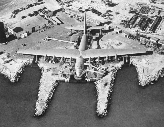 Редкие самолеты. Me-323