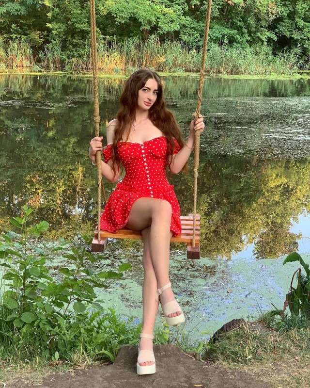 Летние красотки 2025 (часть 1)