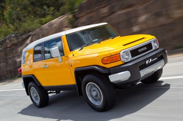 Toyota Motor 21 октября провела мировую премьеру новой модели — внедорожника Land Cruiser FJ по прозвищу «бэби-Круизер»