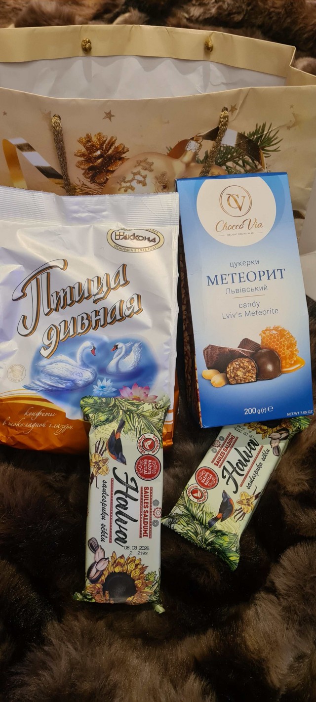 По старой традиции ЯПа, показываем кому чего подарили
