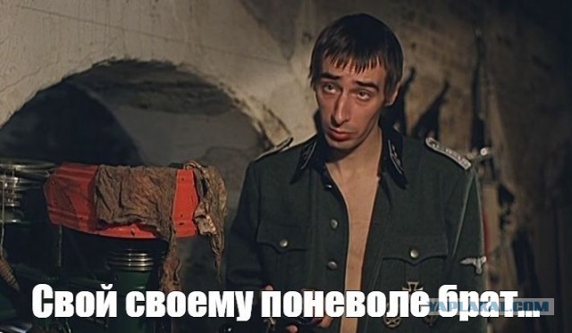 Кадры задержания комика Нурлана Сабурова в столичном аэропорту Внуково.