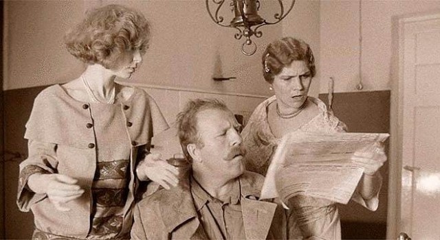 Какое-то странное лето на Урале. Сейчас и гремит, но дождя нет, зато половина неба хмуро, остальную половину солнце заняло