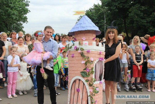 Парад детских колясок