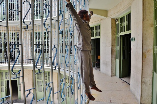 Прогулка по страшной иранской тюрьме, превращенной в музей