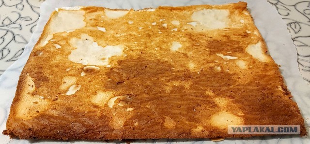 Рулет меренговый