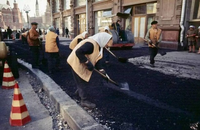 Москва и москвичи. Двадцатый век. 04.04.24