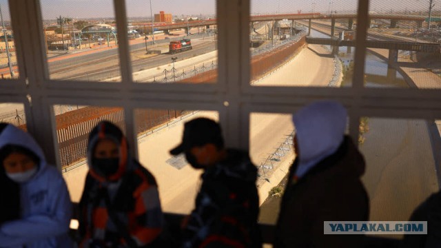 Дональд Трамп начнет масштабные депортации мигрантов спустя сутки после присяги
