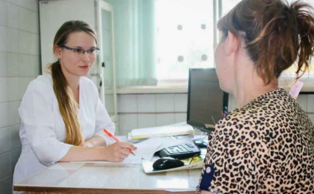 «19 лет работаю врачом в поликлинике»: Показываю настоящую медицину РФ изнутри — не ту, что показывают по телевизору (откровения