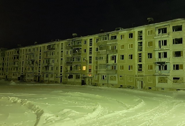 Человек уехал из Воркуты на три года и забыл закрыть форточку