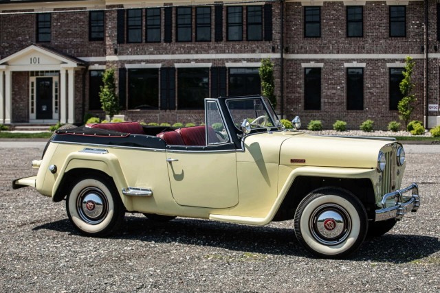 Willys Jeepster. Забавного автомобиля пост