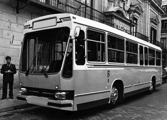 Игра на ЯПе: Угадай АВТО-9