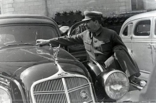 Только что увидел Dodge Polara на улице!