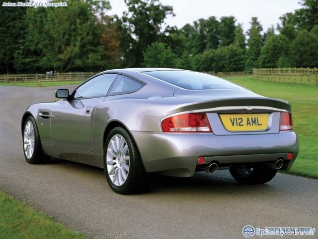 Концепт Jaguar B99 от Bertone '2011 (12 картинок)