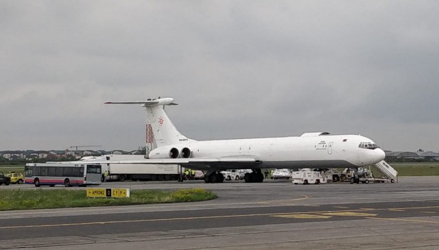 Редкий гость в Европе. Грузовой Ил-62