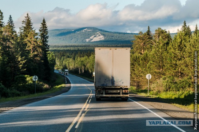 Есть ли дороги в России? Проехал до Магадана на машине и посмотрел