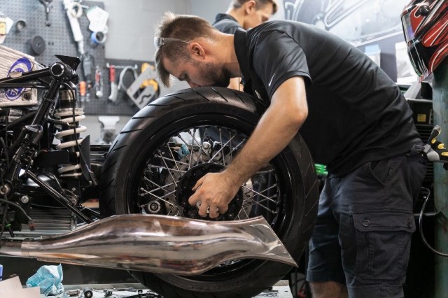 Создание копии мотоцикла BMW R7 1934 года на современной начинке