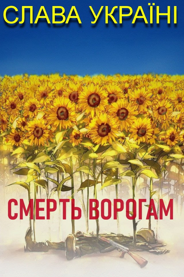 Почему Путин сидит за таким длинным столом? Чего он боится?